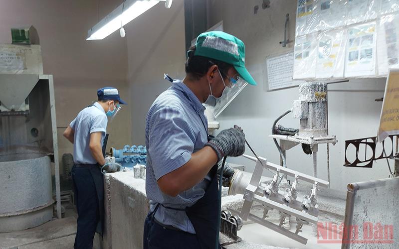 96% doanh nghiệp trong Khu chế xuất, Khu công nghiệp tại Thành phố Hồ Chí Minh hoạt động trở lại