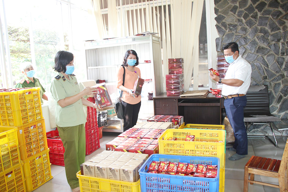 An Giang tăng cường kiểm tra bảo đảm an toàn thực phẩm Tết Nguyên đán Nhâm Dần và lễ hội Xuân 2022