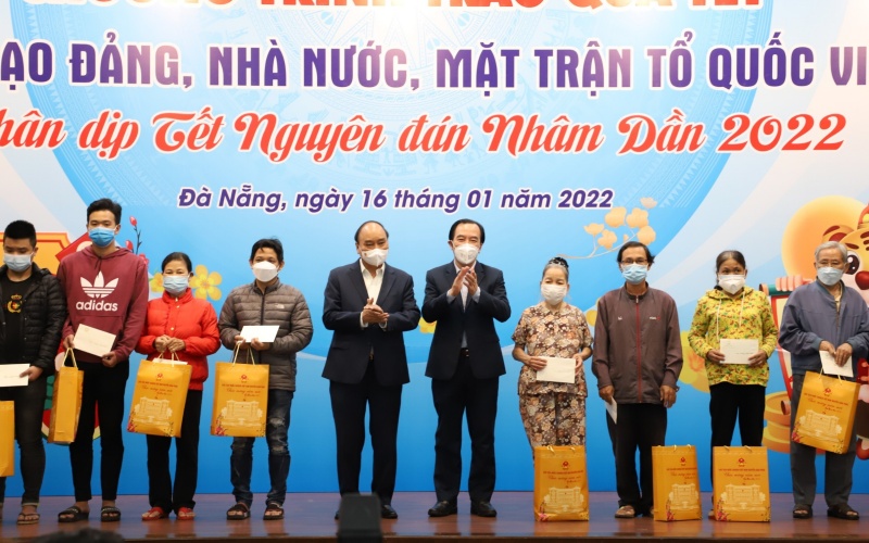 Để mỗi người dân, mỗi gia đình đều được đón Tết ấm áp, đầy đủ