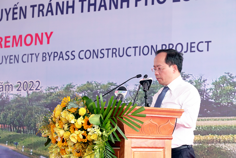 Chủ tịch nước Nguyễn Xuân Phúc tham dự lễ khởi công Dự án Đầu tư xây dựng tuyến nối Quốc lộ 91 và tuyến tránh TP. Long Xuyên