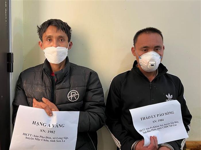 Sơn La: Bắt hai đối tượng, thu giữ 6 bánh heroin cùng 17.000 viên ma túy tổng hợp