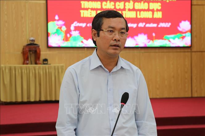Bộ GD&ĐT kiểm tra hoạt động dạy học trực tiếp tại Long An