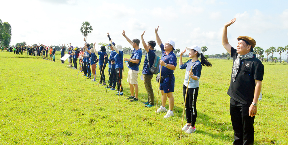 Tổ chức tour du lịch trải nghiệm “Trekking núi Cấm”