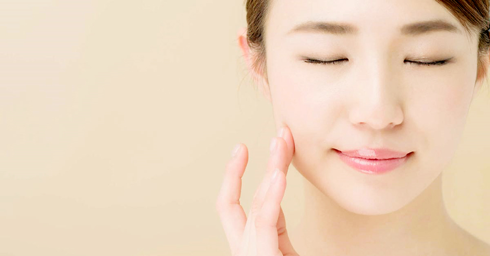 Tác dụng của nước hoa hồng với làn da mà bạn nhất định phải biết!