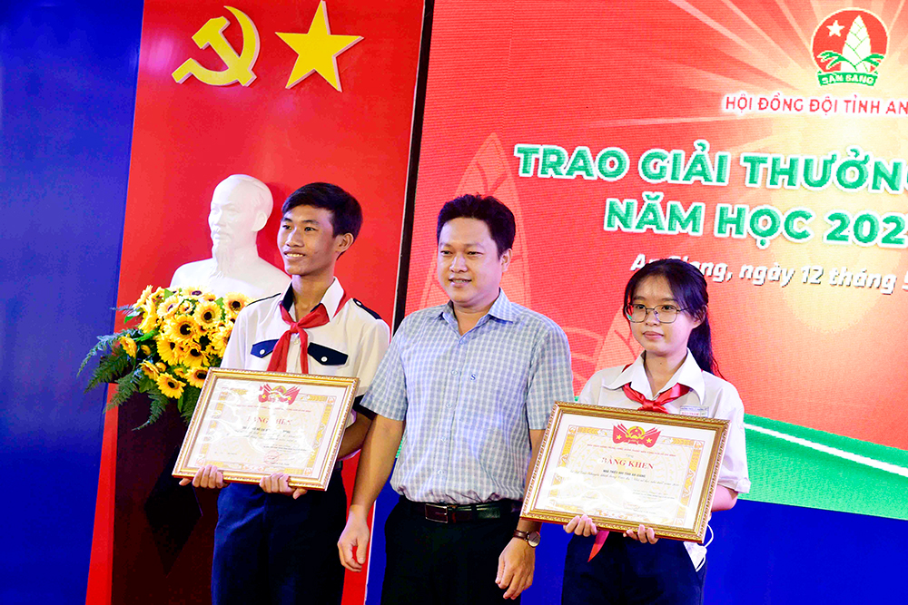 An Giang: Họp mặt kỷ niệm 81 năm Ngày thành lập Đội TNTP Hồ Chí Minh (15/5/1941 - 15/5/2022)