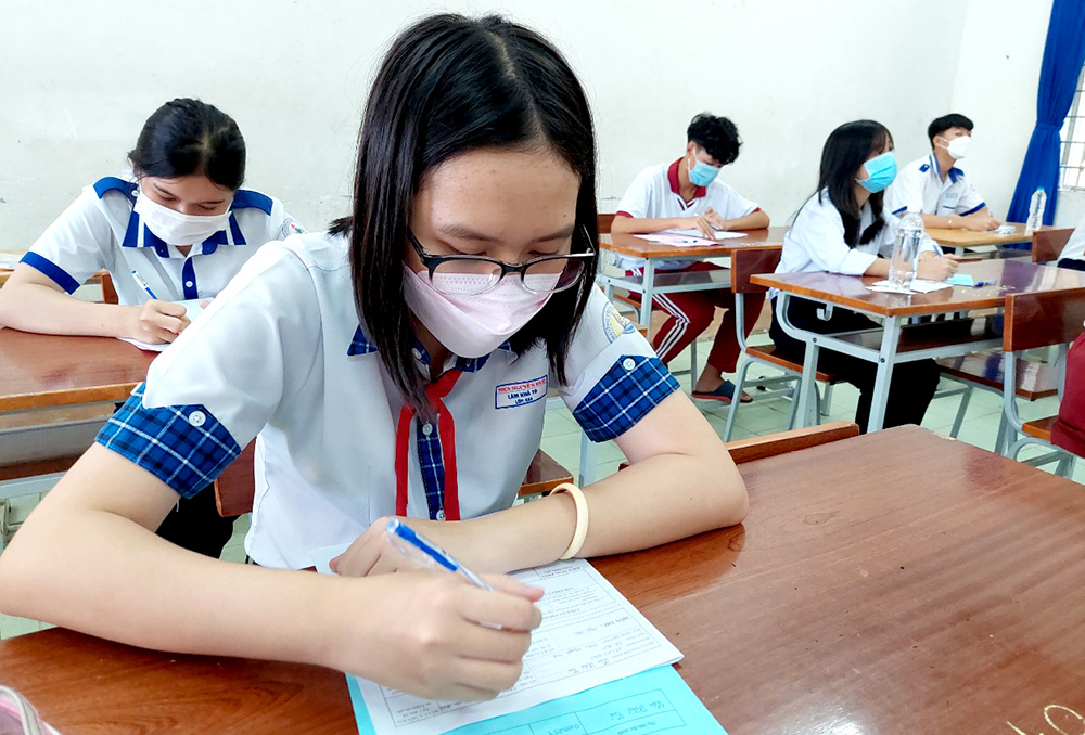 Kỳ thi tuyển sinh lớp 10 (năm học 2022-2023): Ngày thi đầu tiên an toàn, khá vừa sức