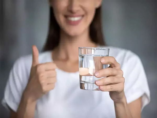 Uống đủ nước nhưng sai cách vẫn gây hại cho cơ thể