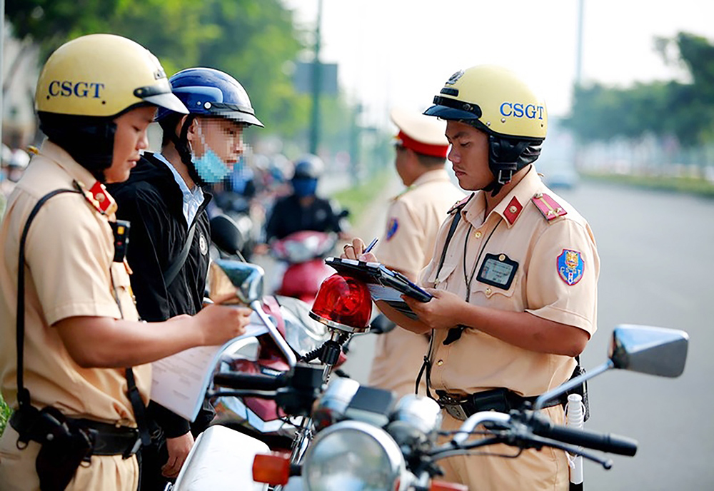 Xử lý 416 trường hợp vi phạm trật tự an toàn giao thông đường bộ