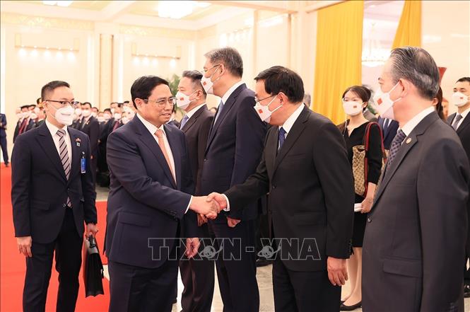 Thủ tướng Lý Cường chủ trì Lễ đón Thủ tướng Phạm Minh Chính thăm chính thức Trung Quốc
