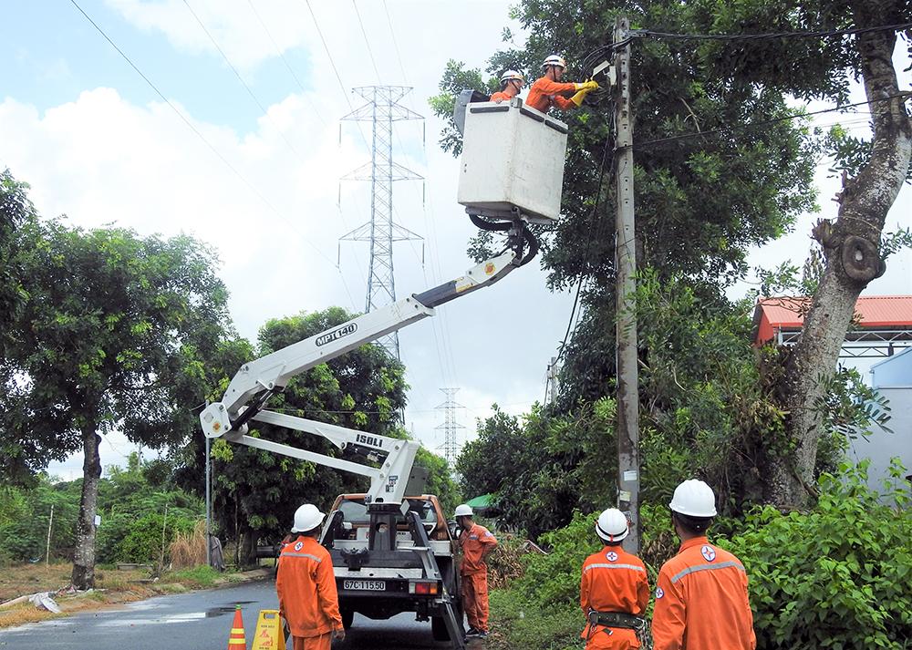 Công ty Điện lực An Giang diễn tập phòng, chống thiên tai và tìm kiếm cứu nạn năm 2023