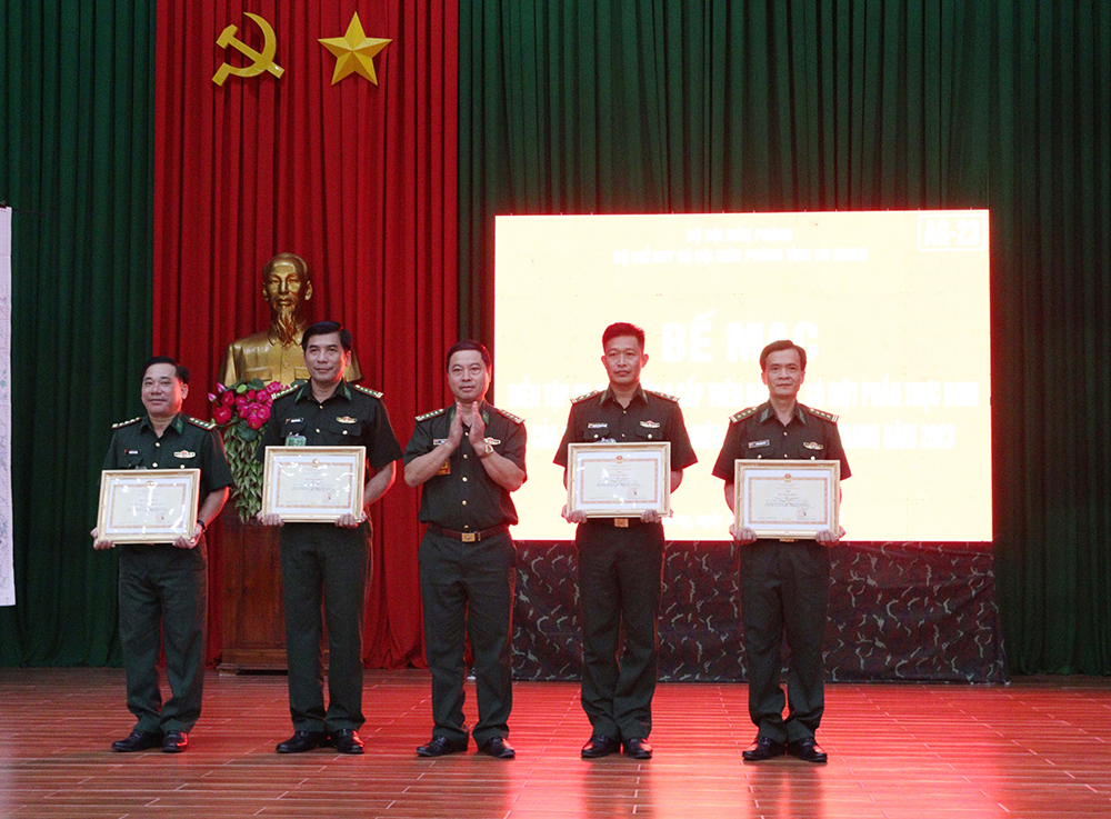 Hoàn thành diễn tập Chỉ huy – Tham mưu 1 bên 2 cấp tại An Giang