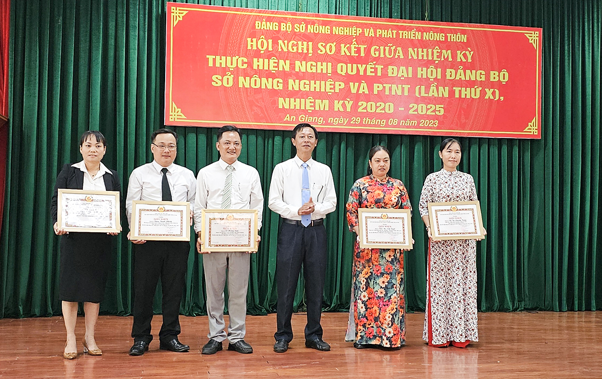 Xây dựng nền nông nghiệp hiện đại, tạo động lực phát triển kinh tế An Giang