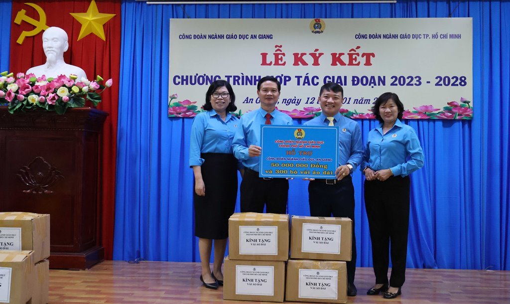 Công đoàn ngành Giáo dục tỉnh An Giang ký kết hợp tác với Công đoàn ngành Giáo dục TP. Hồ Chí Minh