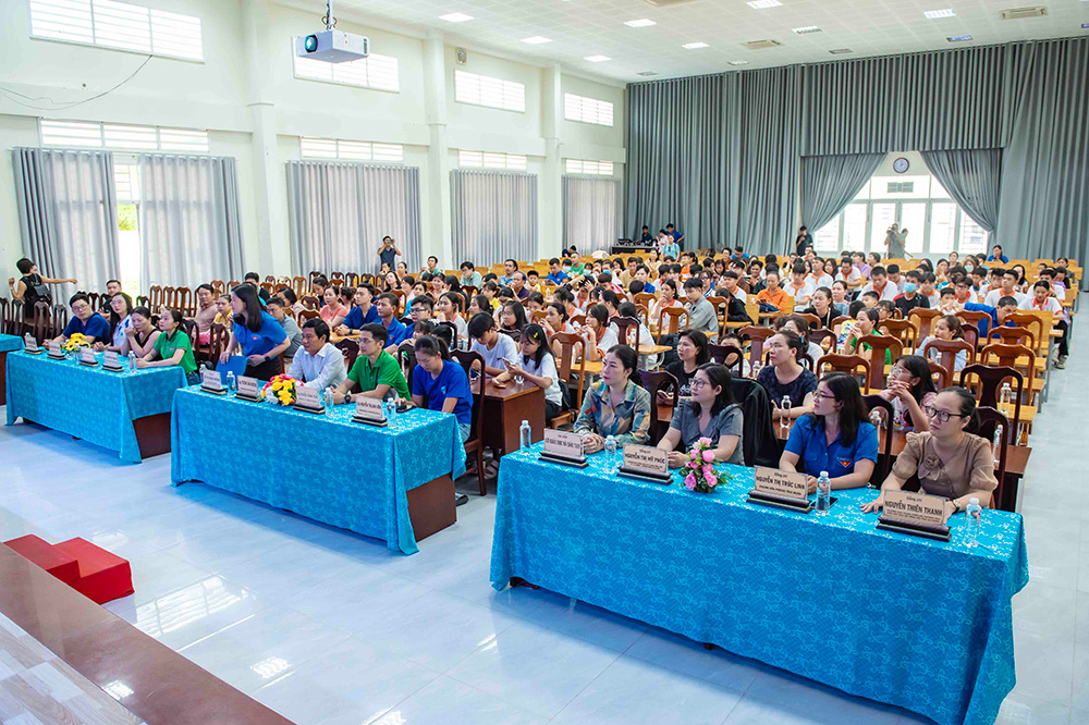 Chia sẻ kiến thức về phòng, chống đuối nước, thuộc Chương trình “Kình ngư nhí” năm 2024
