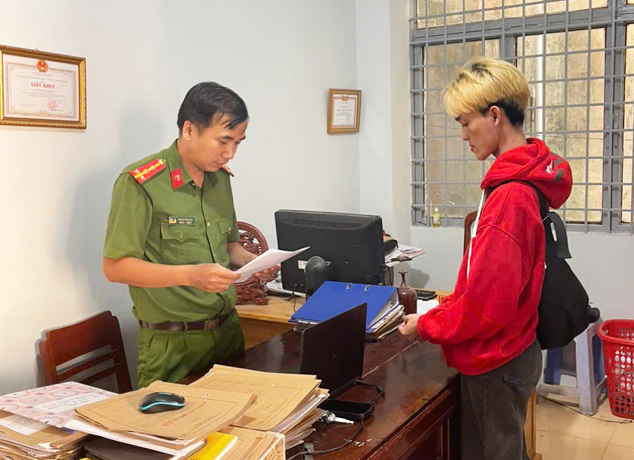Khởi tố đối tượng trộm vàng của bạn