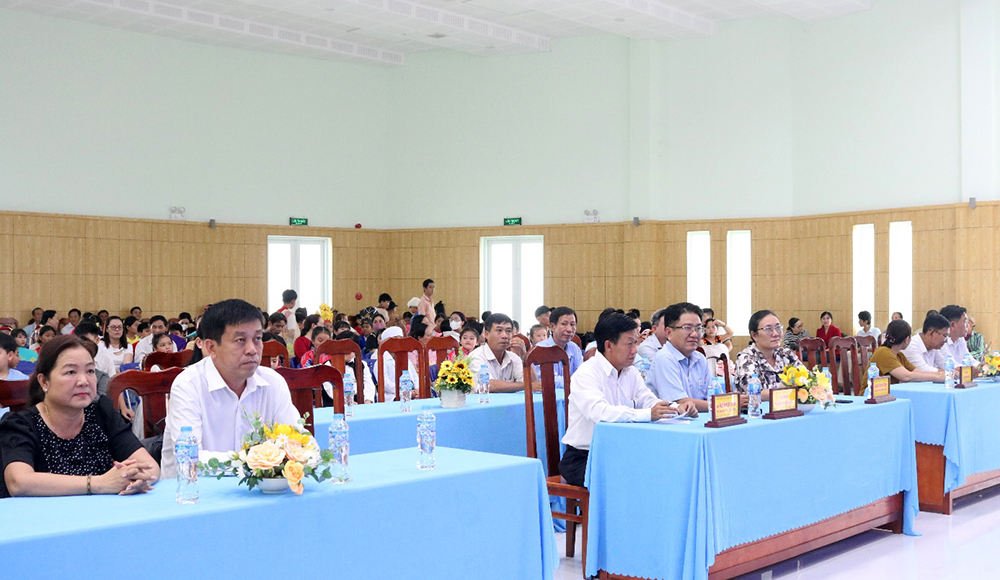Châu Thành khai mạc hội thi “Thiếu nhi kể chuyện theo sách”