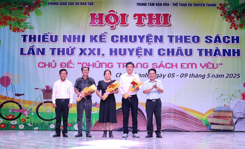 Châu Thành khai mạc hội thi “Thiếu nhi kể chuyện theo sách”