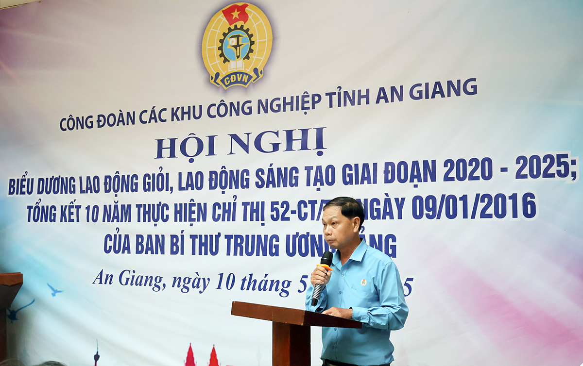Công đoàn các khu công nghiệp tỉnh biểu dương công nhân lao động giỏi, lao động sáng tạo