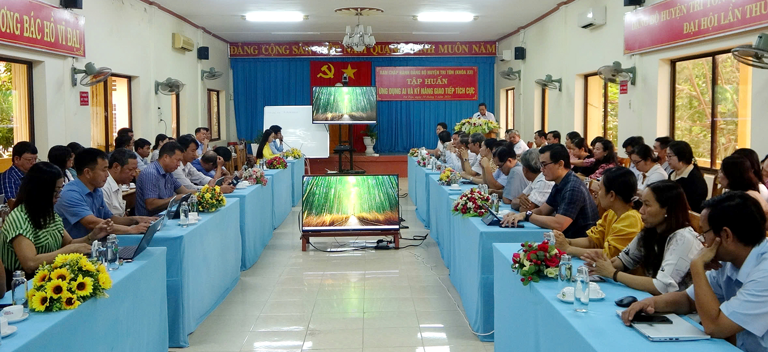 Huyện ủy Tri Tôn tập huấn kỹ năng ứng dụng AI