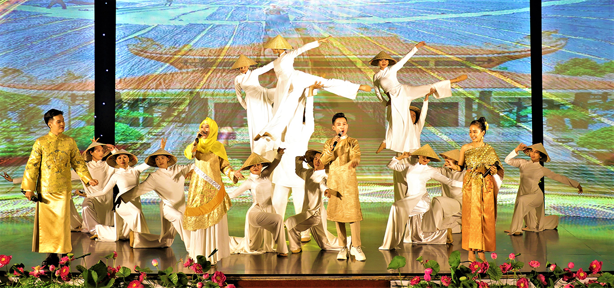 Khơi dậy mạch nguồn văn học, nghệ thuật