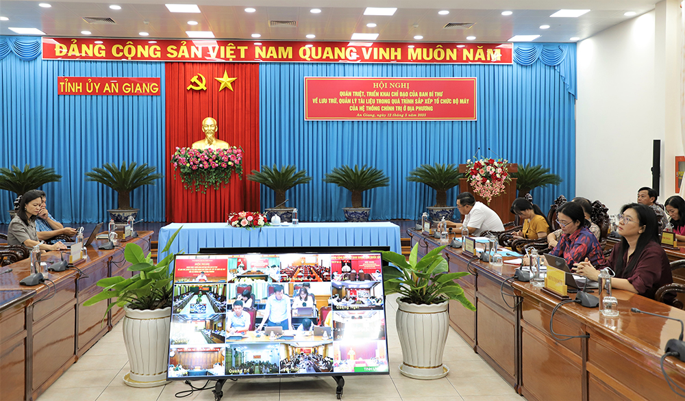Hướng dẫn lưu trữ, quản lý tài liệu trong quá trình sắp xếp tổ chức bộ máy