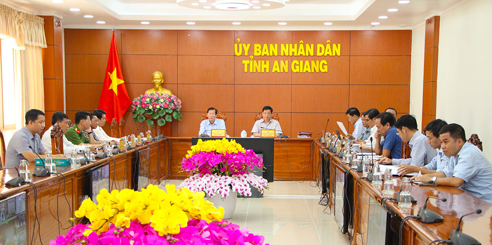 Chủ tịch UBND tỉnh góp ý dự thảo Nghị định thi hành Luật Địa chất và Khoáng sản
