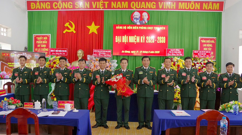 Đại hội Đảng bộ Đồn Biên phòng Cửa khẩu quốc tế Tịnh Biên