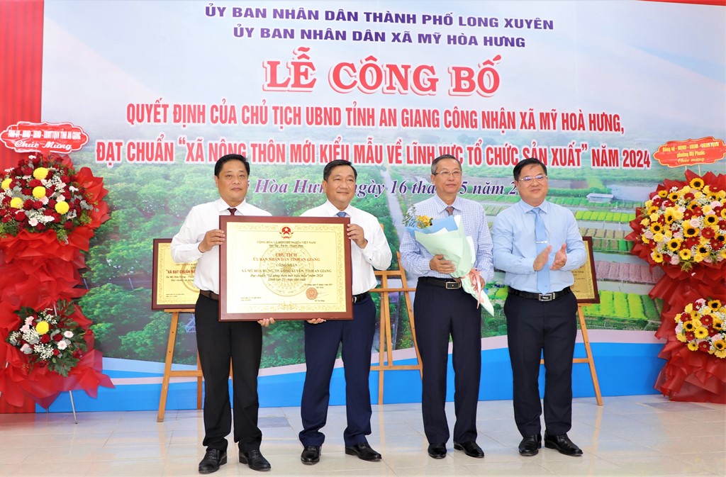 Xã nông thôn mới kiểu mẫu Mỹ Hòa Hưng