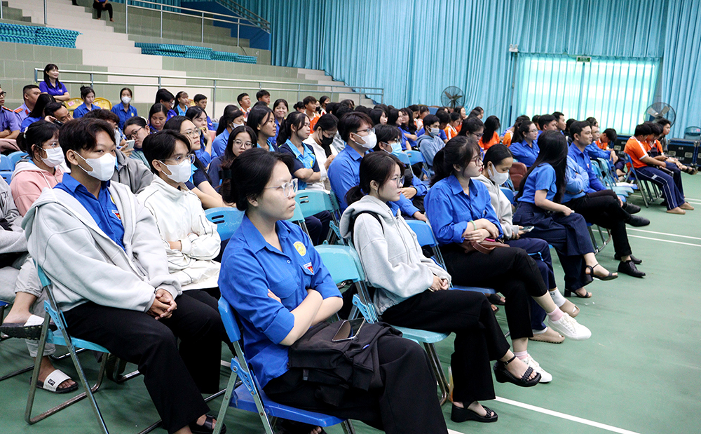 Sôi nổi cuộc thi tìm hiểu về Luật Phòng, chống tác hại thuốc lá