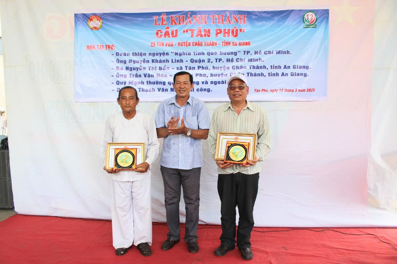 Khánh thành cầu Tân Phú