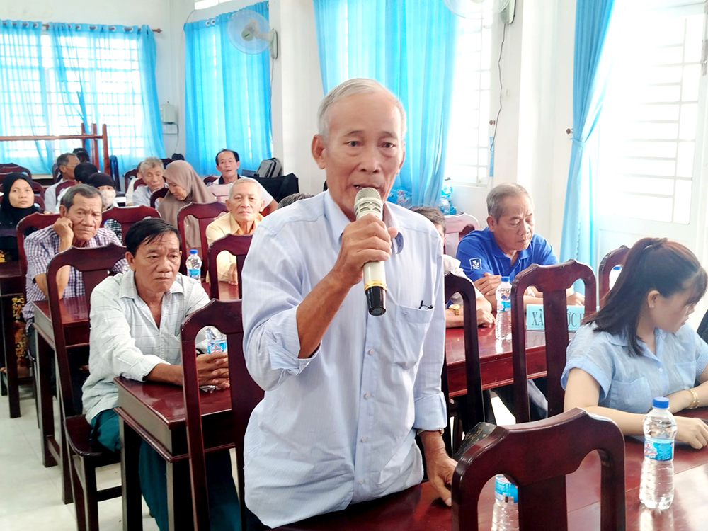 Đại biểu HĐND 2 cấp tiếp xúc cử tri xã Quốc Thái và Phước Hưng