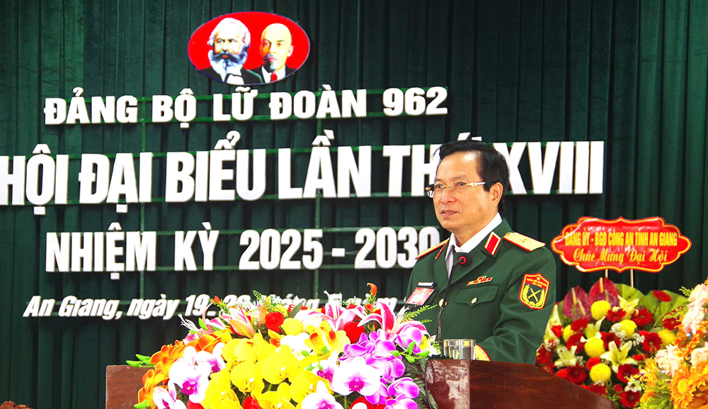 Thiếu tướng Nguyễn Minh Triều dự Đại hội đại biểu Đảng bộ Lữ đoàn 962 lần thứ XVIII
