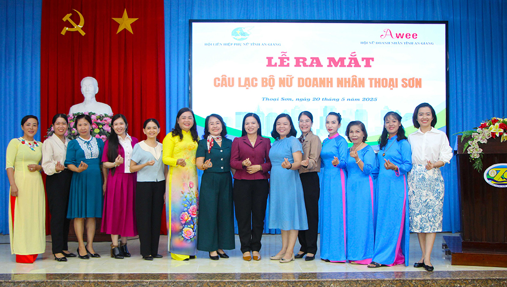 Ra mắt Câu lạc bộ nữ doanh nhân Thoại Sơn