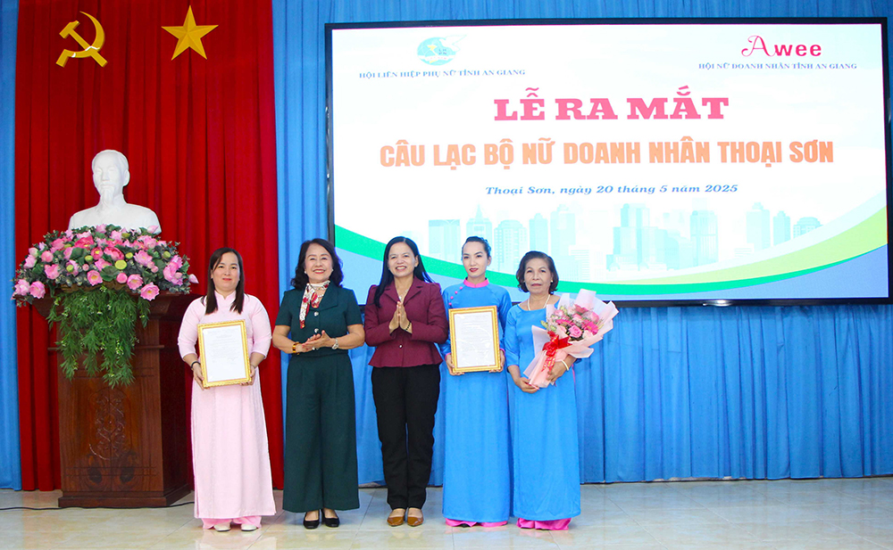 Ra mắt Câu lạc bộ nữ doanh nhân Thoại Sơn