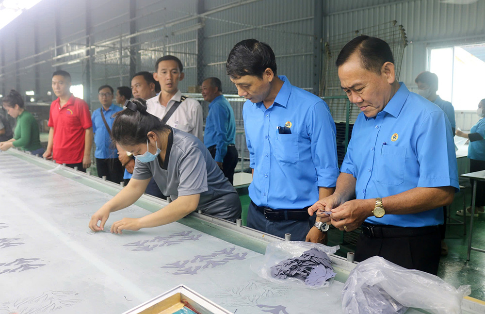 Liên đoàn Lao động tỉnh khảo sát công tác phát triển đoàn viên, thành lập Công đoàn cơ sở doanh nghiệp tại huyện Châu Thành