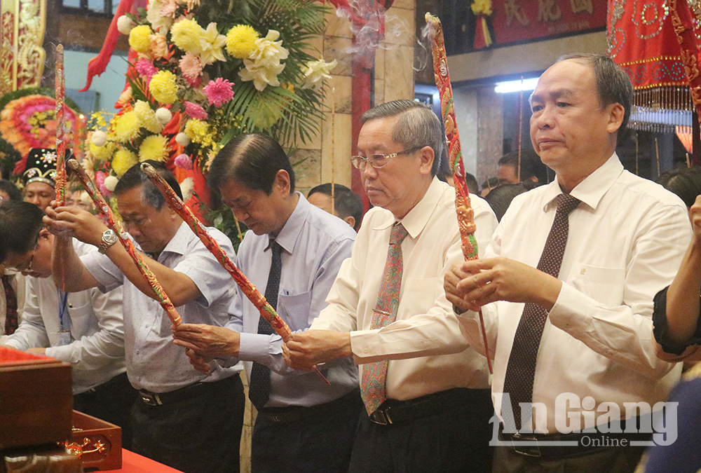 Đêm Mộc Dục ở núi Sam