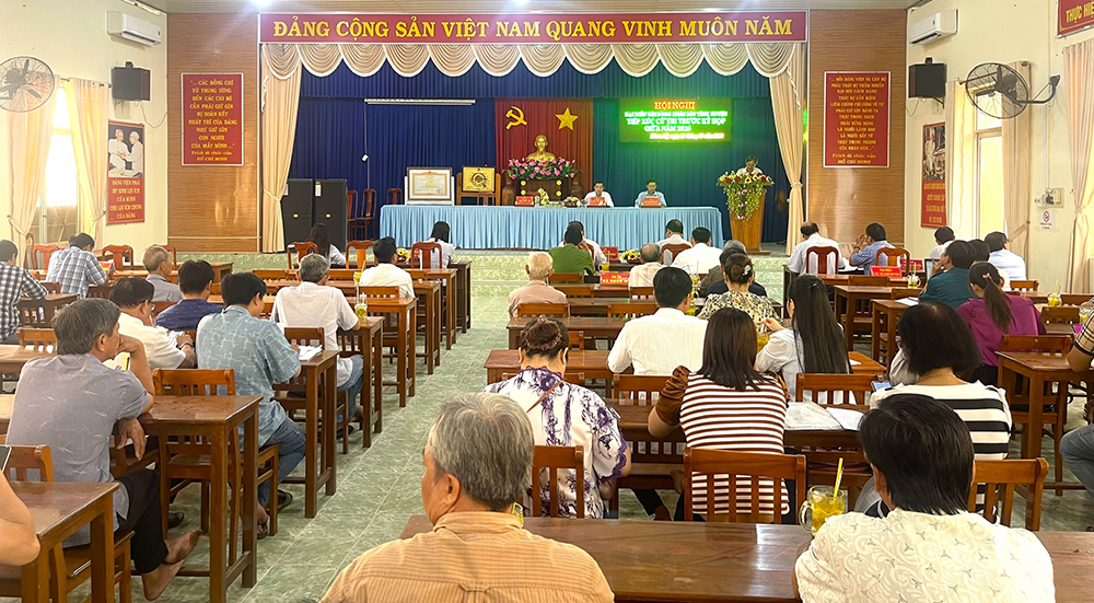 Đại biểu HĐND tỉnh, huyện tiếp xúc cử tri tại xã Nhơn Mỹ