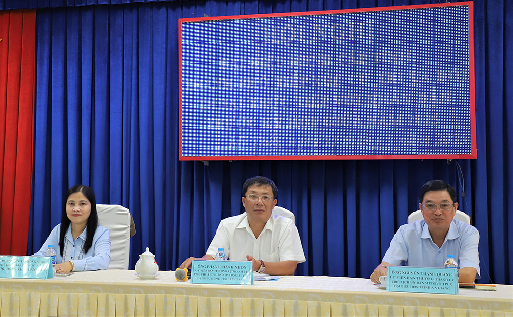 Cử tri phường Mỹ Thới, Mỹ Thạnh gửi gắm nhiều ý kiến đến HĐND tỉnh và TP. Long Xuyên