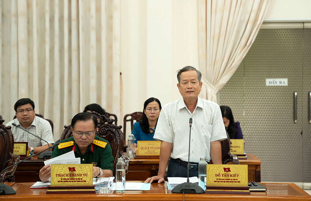 Bí thư Tỉnh ủy An Giang Lê Hồng Quang chủ trì họp Ban Chỉ đạo tỉnh về tổng kết thực hiện Nghị quyết 18-NQ/TW