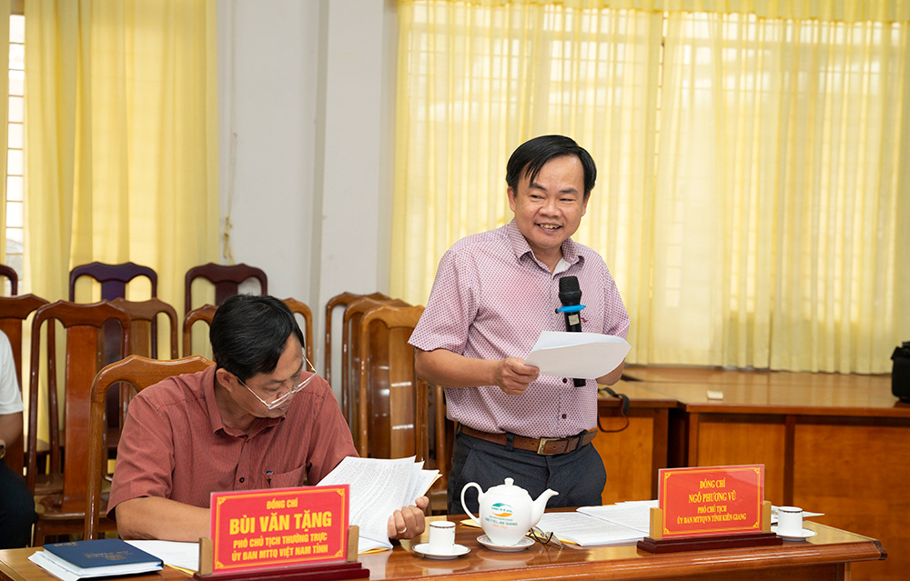 Thảo luận Đề án thành lập tổ chức MTTQVN và các tổ chức chính trị - xã hội, các hội do Đảng và Nhà nước giao nhiệm vụ
