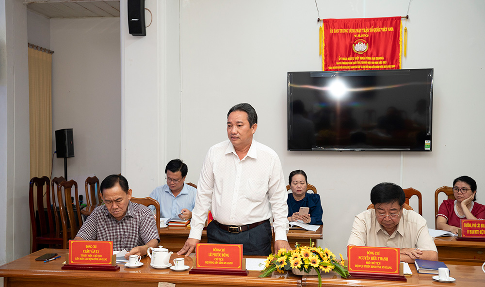 Thảo luận Đề án thành lập tổ chức MTTQVN và các tổ chức chính trị - xã hội, các hội do Đảng và Nhà nước giao nhiệm vụ