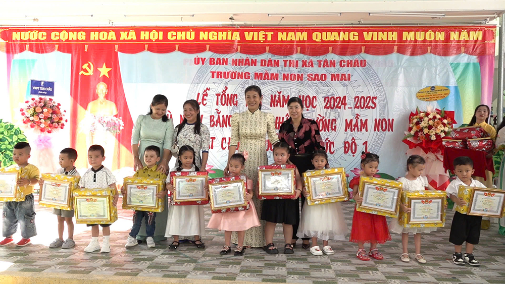 Nhiều trường học ở TX. Tân Châu tổng kết năm học
