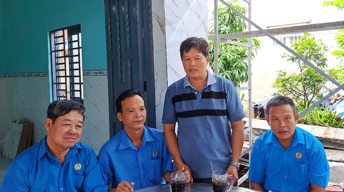 Liên đoàn Lao động Tri Tôn bàn giao nhà Mái ấm công đoàn