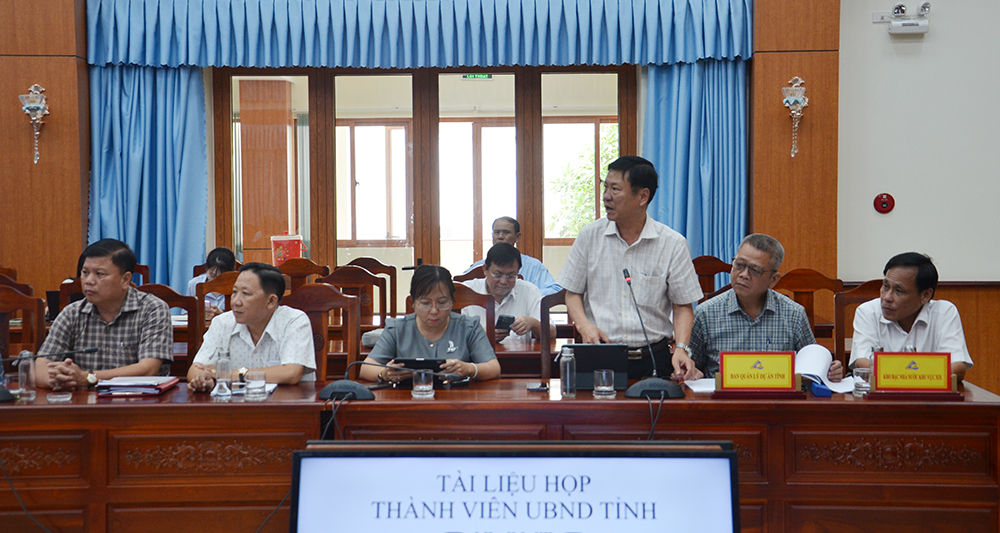 Chủ tịch UBND tỉnh An Giang Hồ Văn Mừng chủ trì họp thành viên UBND tỉnh