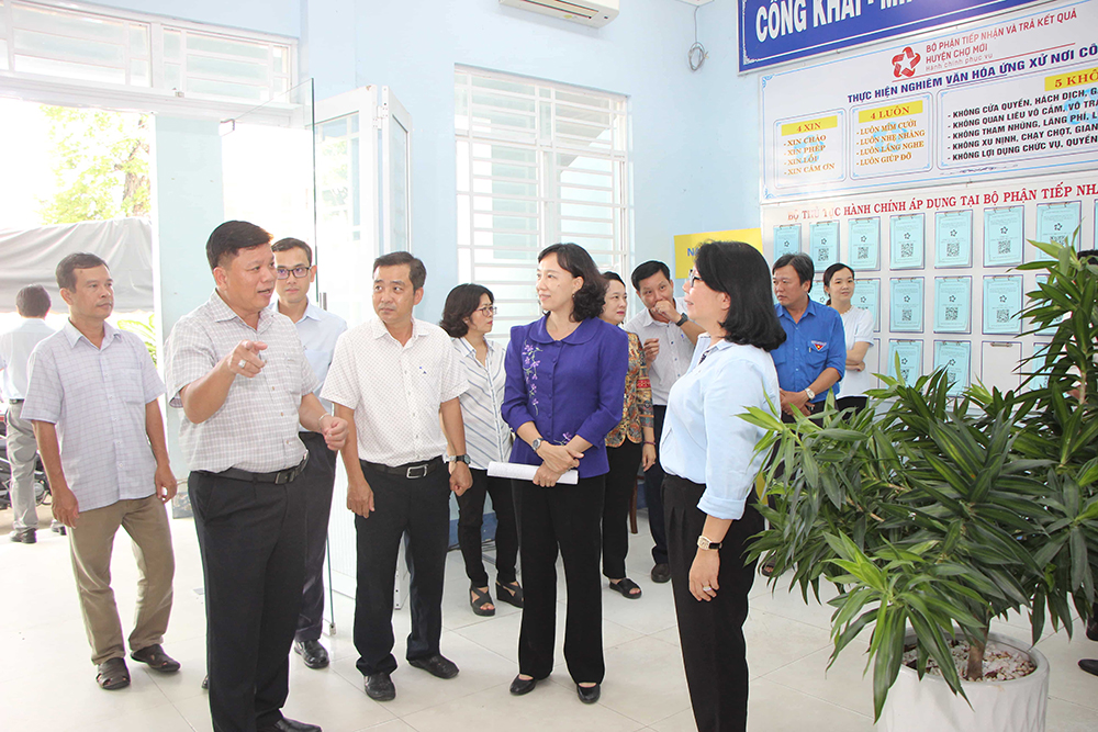 Phó Chủ tịch UBND tỉnh An Giang Nguyễn Thị Minh Thúy kiểm tra công tác chuẩn bị vận hành hoạt động chính quyền 2 cấp huyện Chợ Mới