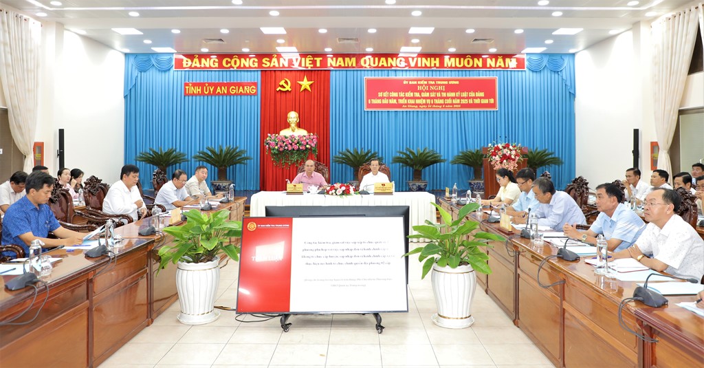 Tăng cường công tác kiểm tra, giám sát và thi hành kỷ luật Đảng