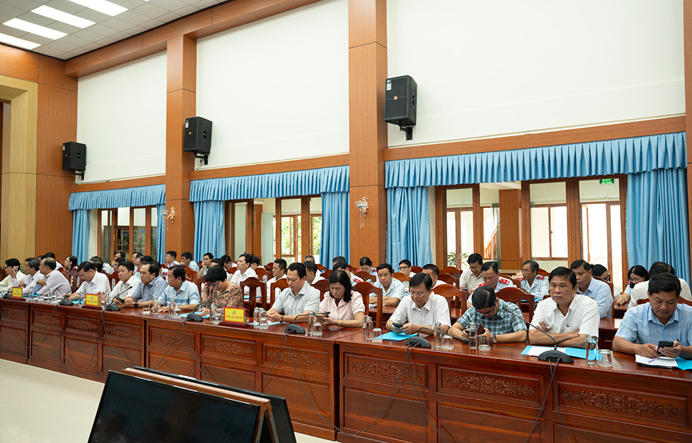 Công bố quyết định tổ chức lại cơ quan Thanh tra tỉnh