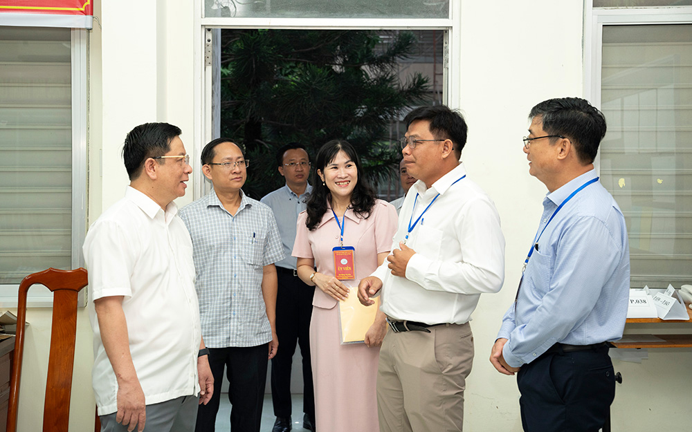 Lãnh đạo tỉnh An Giang thăm và kiểm tra các điểm thi Kỳ thi tốt nghiệp THPT 2025