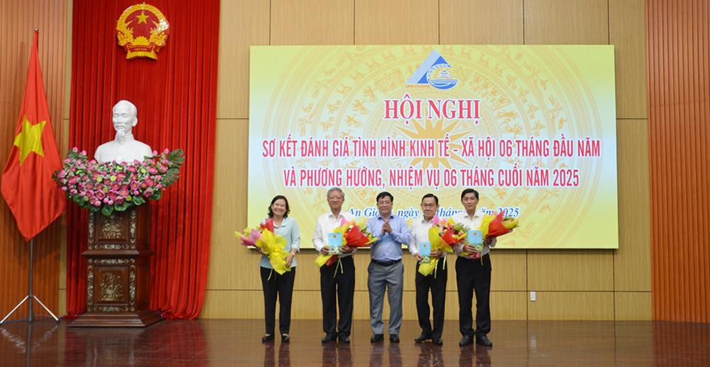 Kinh tế - xã hội An Giang tiếp tục tăng trưởng tích cực