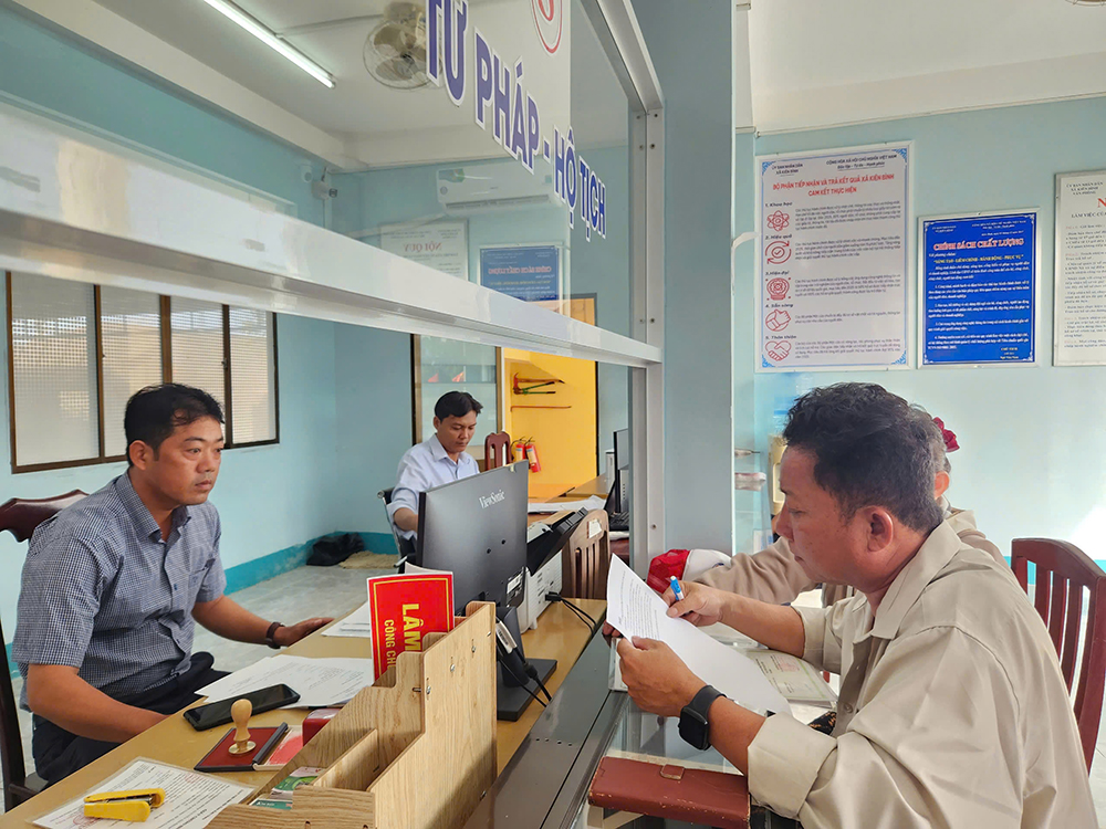 Dịch vụ công trực tuyến, nâng cao chất lượng phục vụ Nhân dân